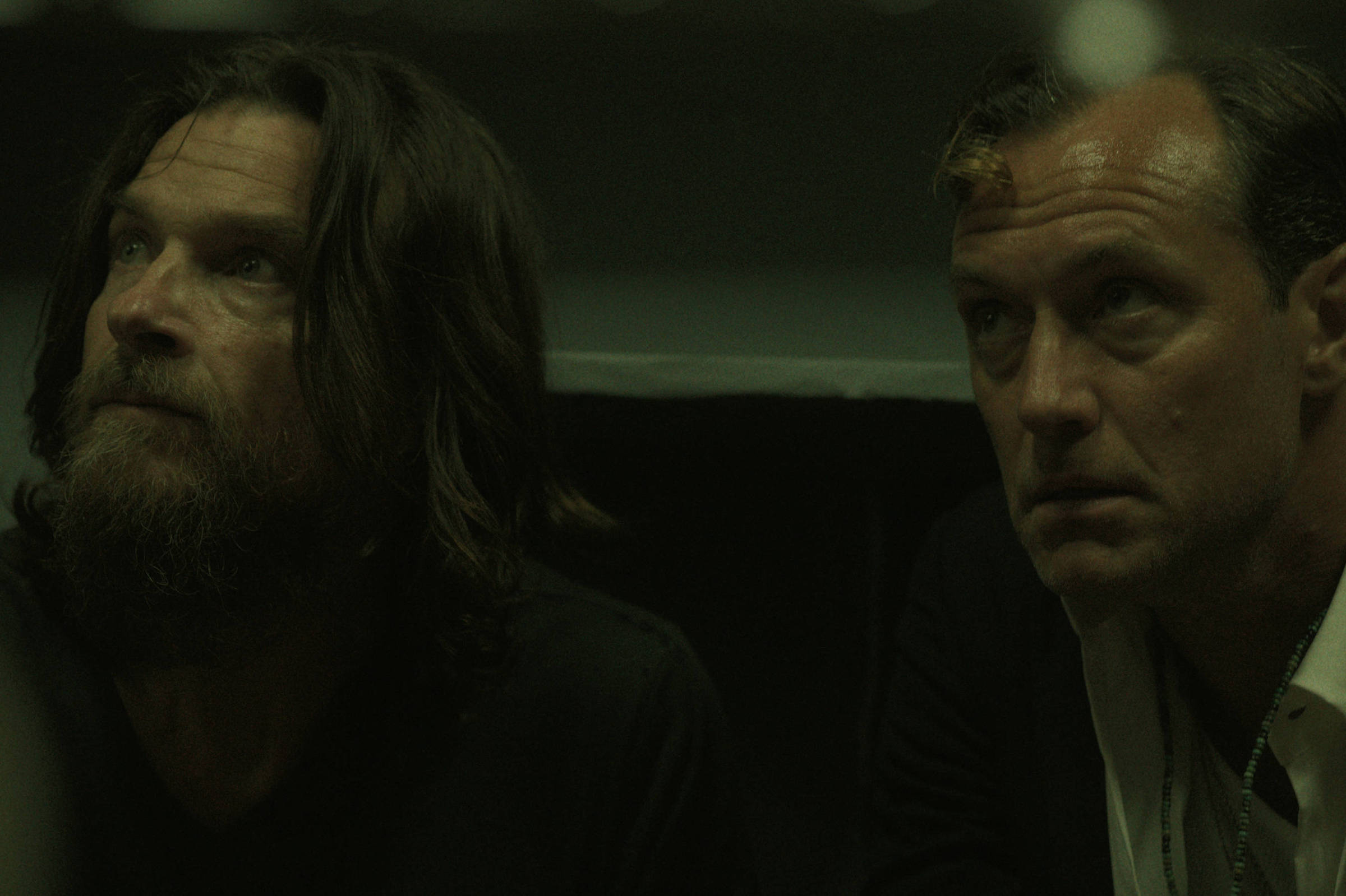 'Black Rabbit' une bom suspense a drama de relação entre irmãos