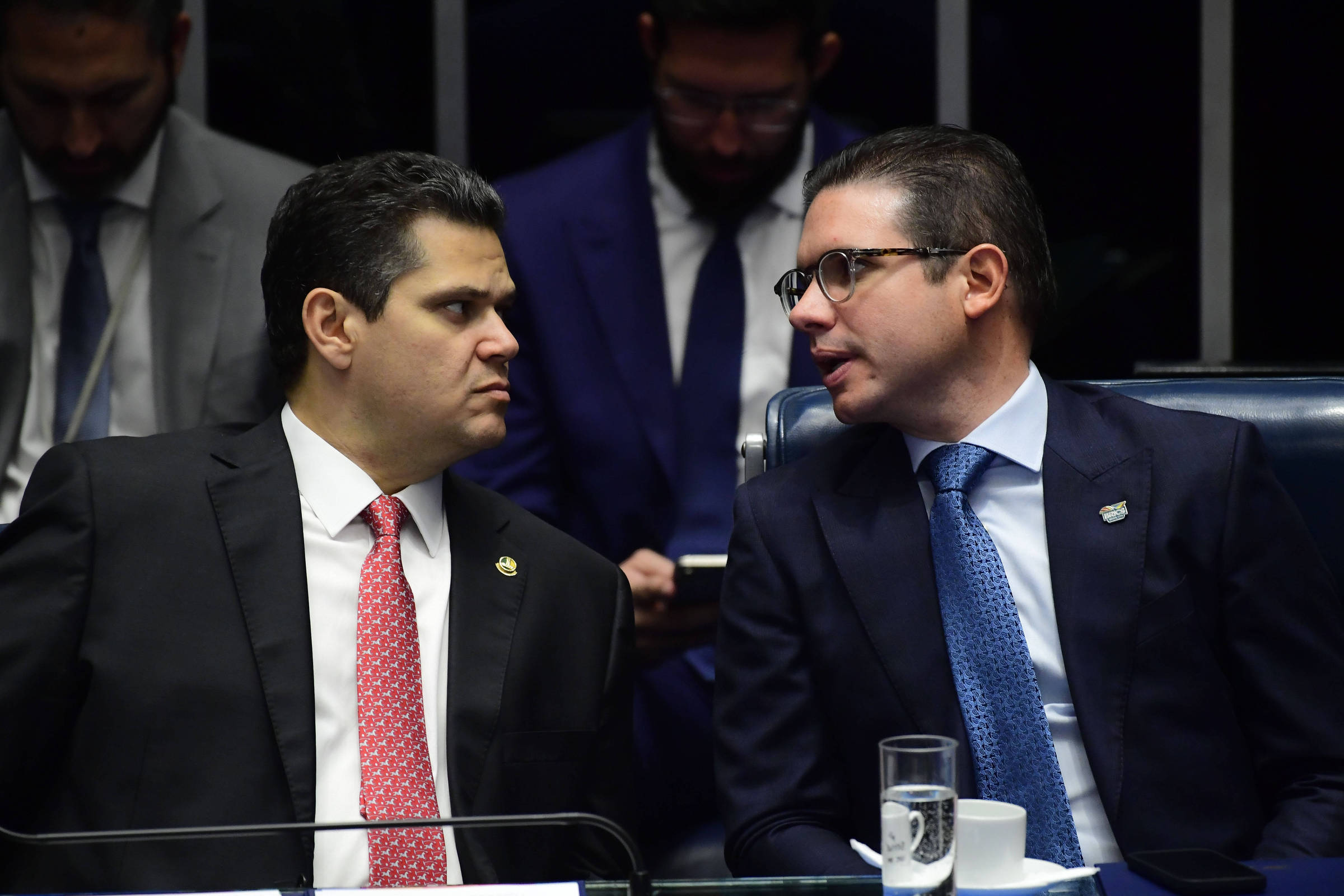 Relação entre Motta e Alcolumbre esfria, e Congresso vive embates sob novas gestões