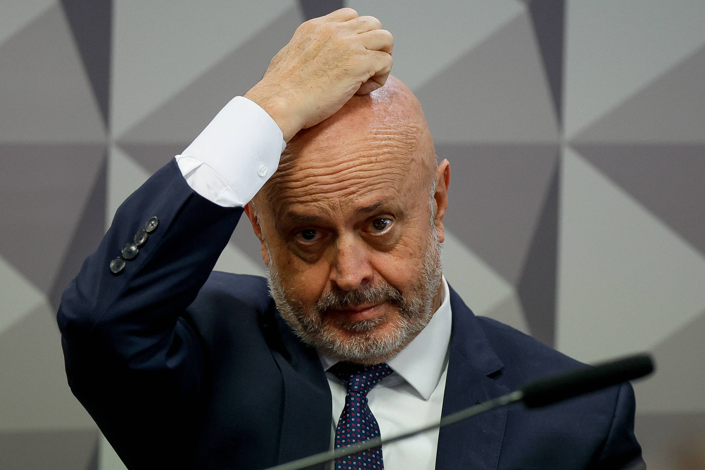 Parente de servidor do INSS ganhava R$ 1 mi por mês