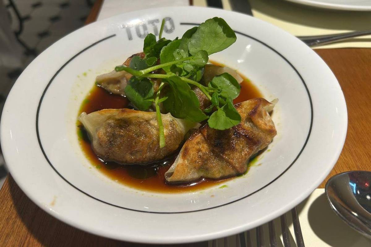 Thomas Troisgros acerta ao servir pratos sem afetação no Toto, em Ipanema