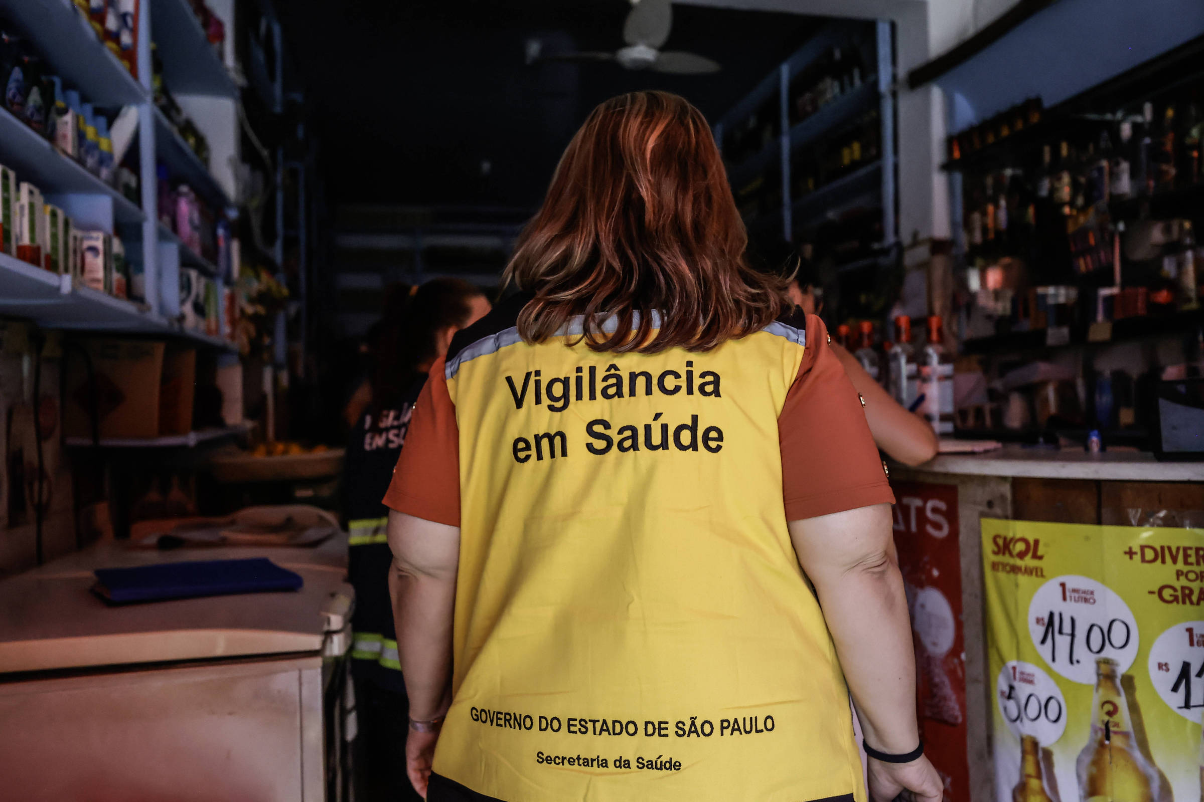 Vigilância Sanitária interdita três bares em SP após caso de intoxicação por metanol