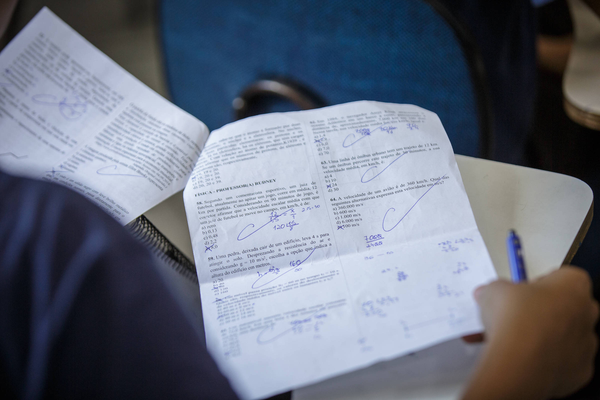 Professores farão revisão final ao vivo do CNU; veja como assistir