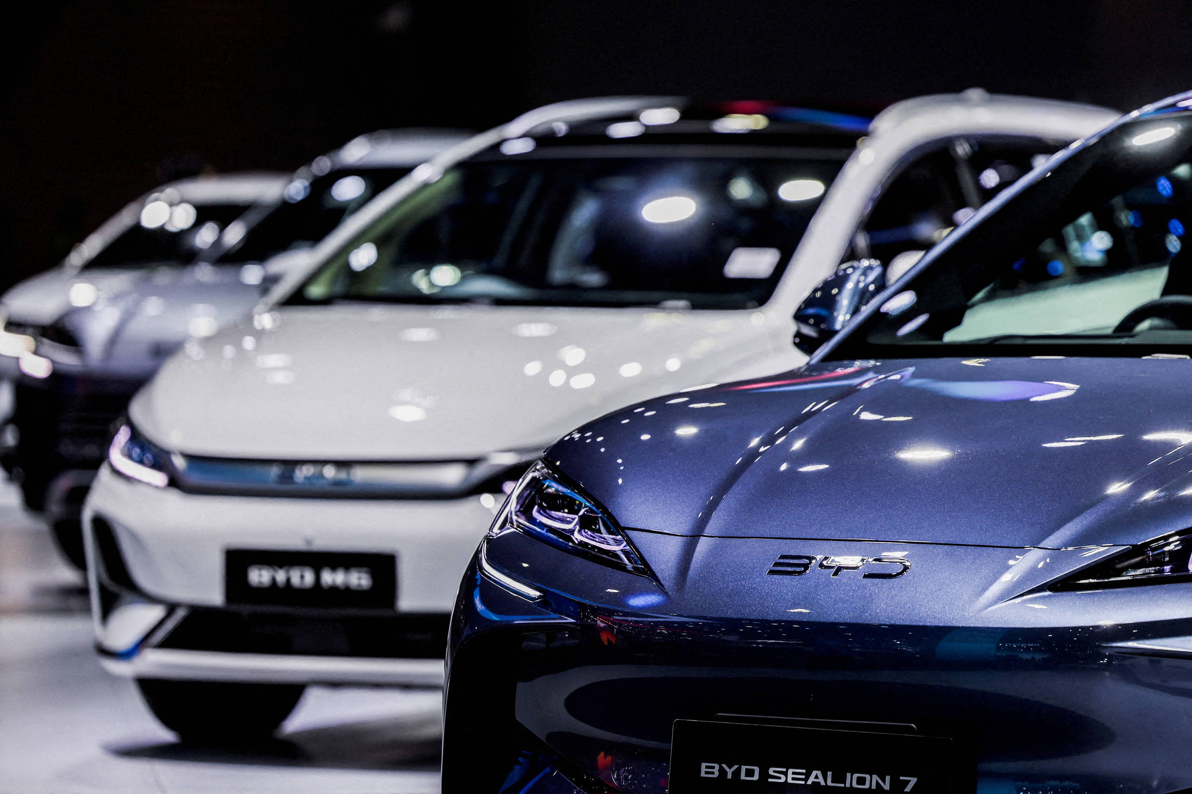 Vendas da BYD caem em meio à competição no mercado de veículos elétricos da China