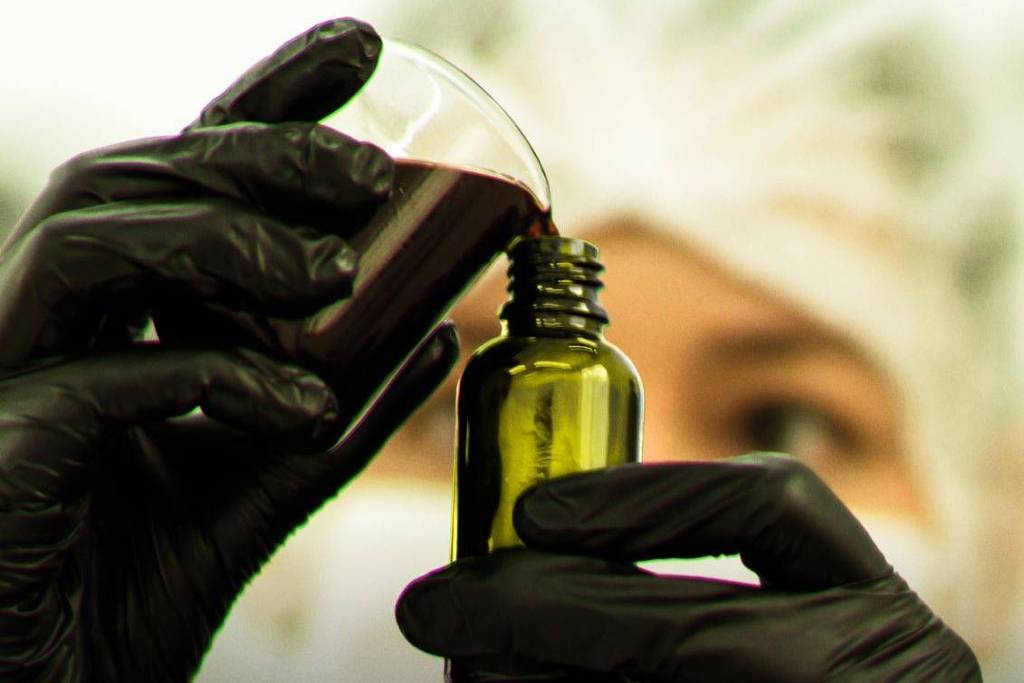 Folha exibe e debate 'A Planta', documentário sobre uso medicinal de cannabis