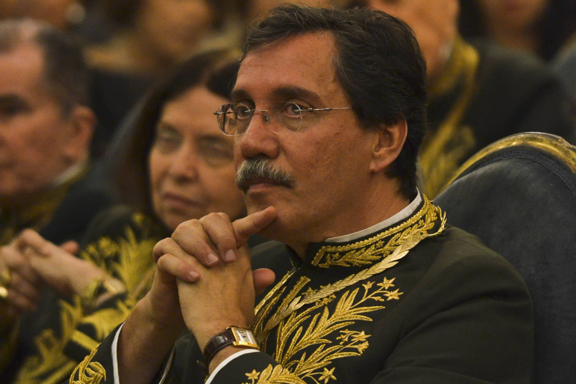 Merval Pereira vai ficar mais um ano como presidente da ABL após mudança de regra