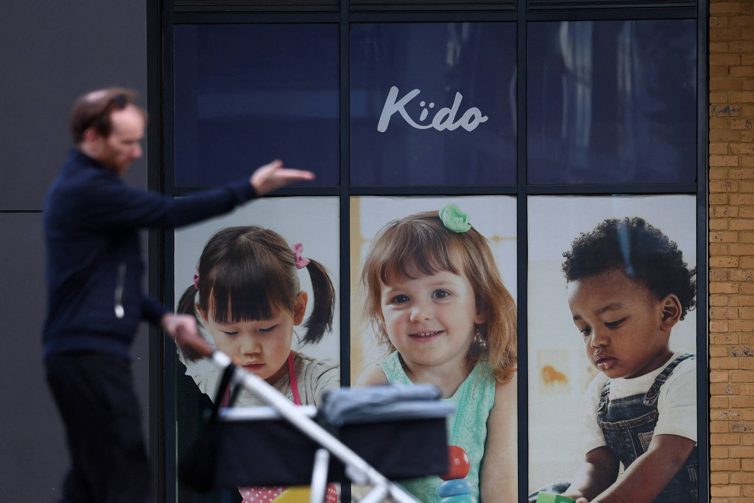 Hackers roubaram dados de escolas infantis britânicas e depois pediram desculpas aos pais