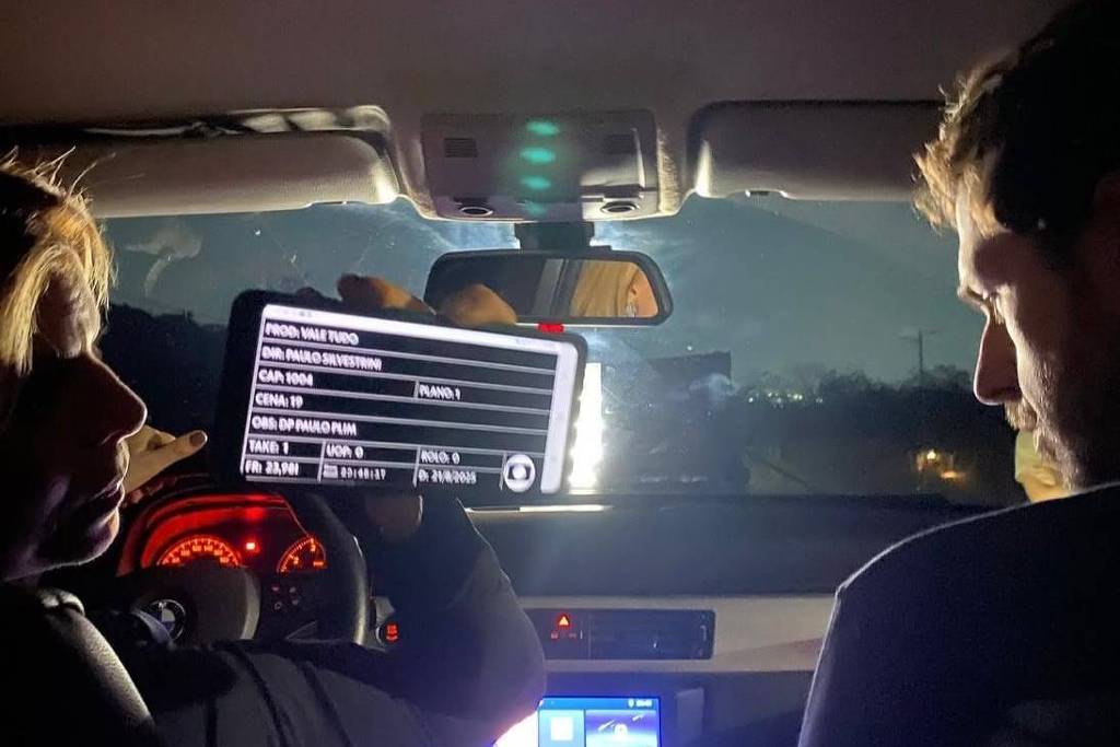 Guilherme Magon mostra bastidores da cena do acidente de carro em 'Vale Tudo'