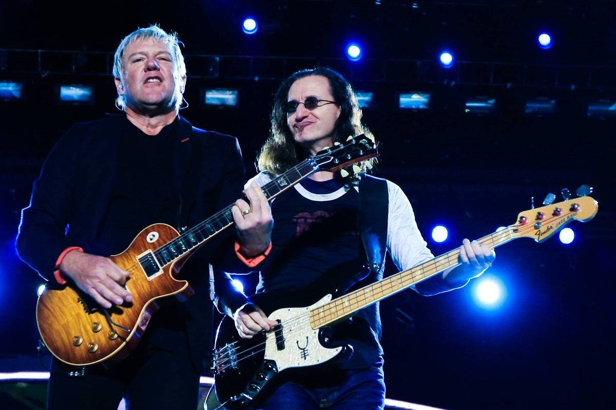 Rush anuncia turnê para 2026 e apresenta nova baterista da banda