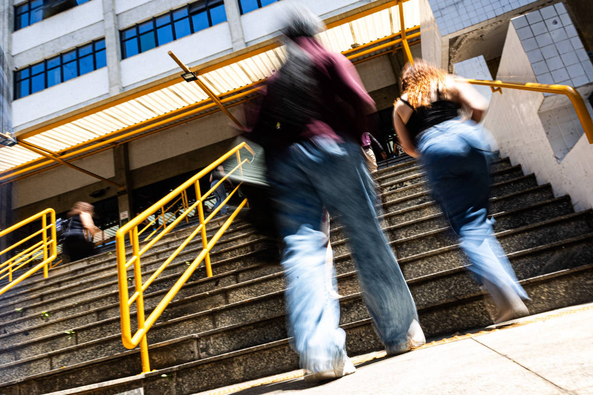 Família com 3 aprovados no CNU é alvo da PF por suspeita de fraude com gabarito de R$ 500 mil