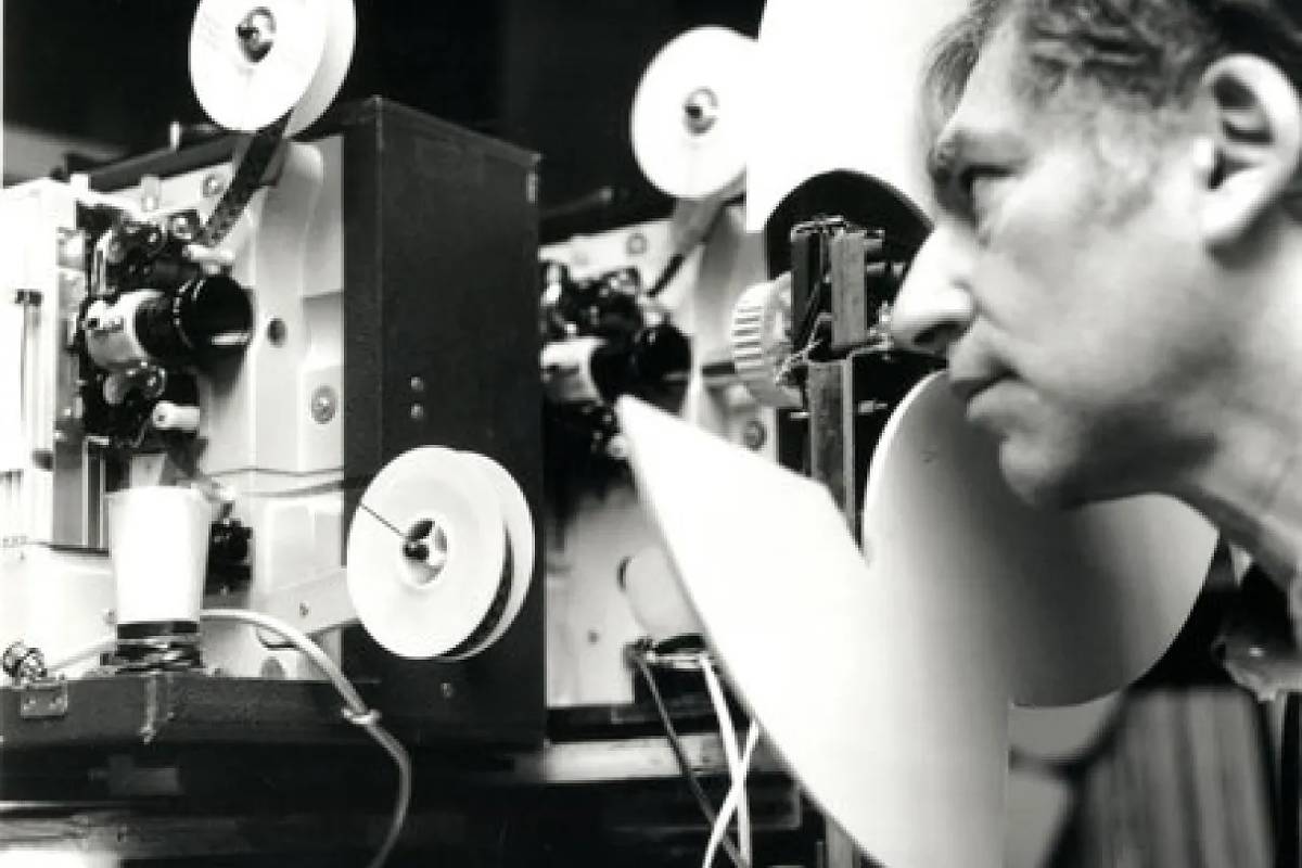 Morre Ken Jacobs, diretor de cinema americano experimental, aos 92 anos