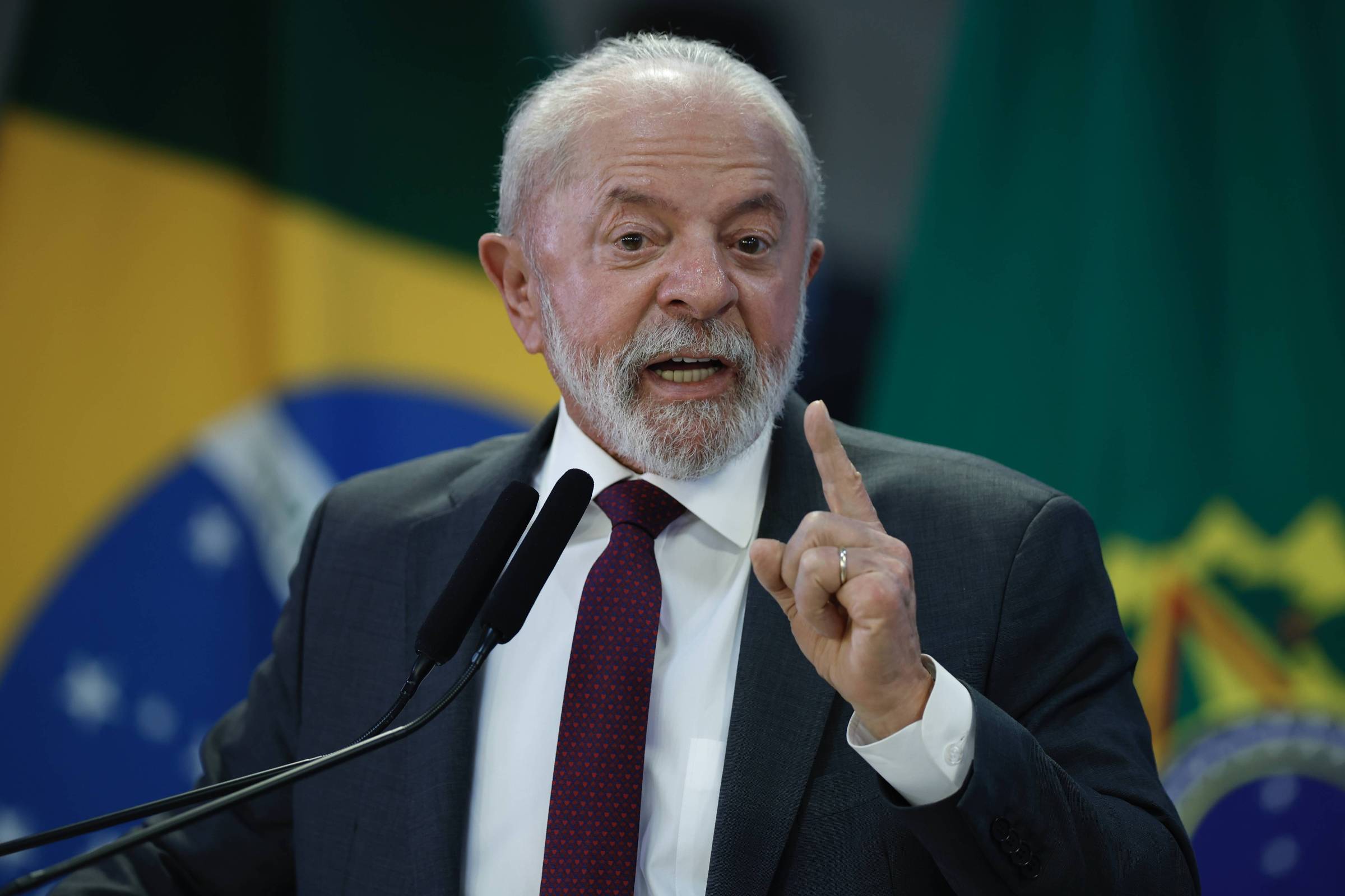 Lula defende indicação de Messias ao STF e diz não entender polêmica com Senado