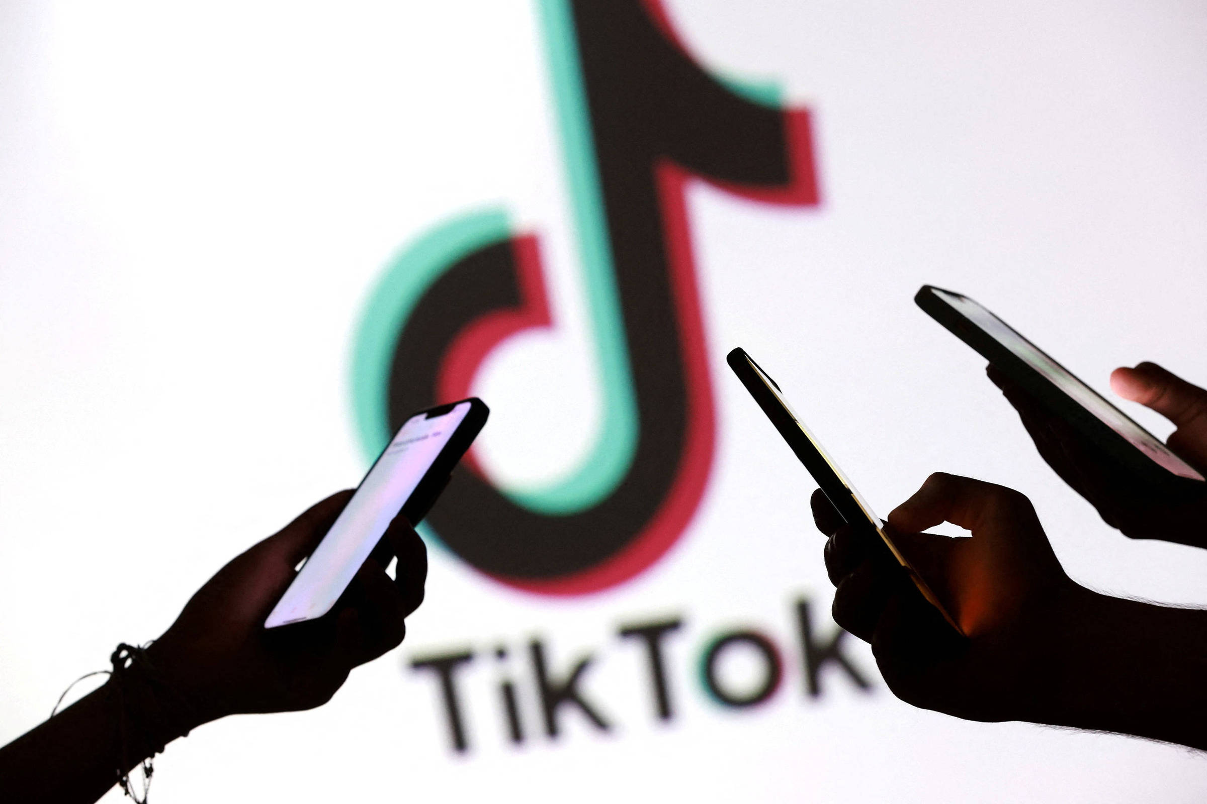 Como o TikTok mantém seus usuários conectados por horas todos os dias