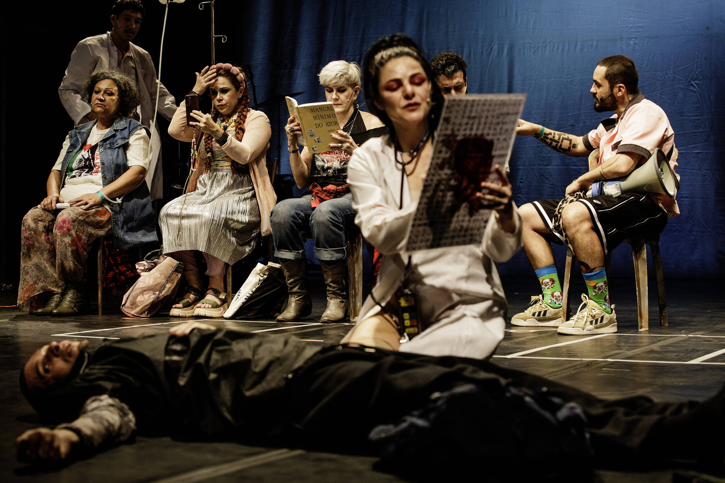 Cia. Mungunzá desafia convenções teatrais com método inovador de Isabel Teixeira