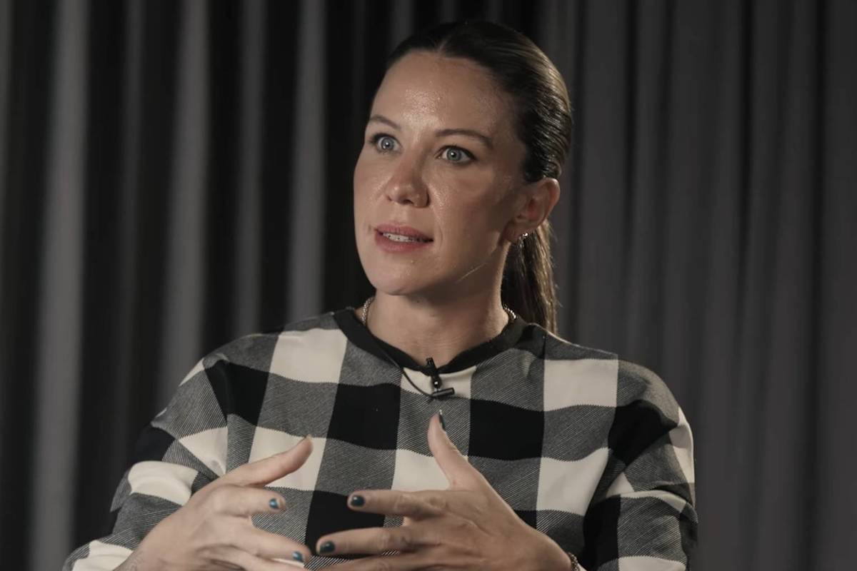 'Tinha chegado ao teto', diz Bárbara Coelho sobre trocar a Globo pela CazéTV