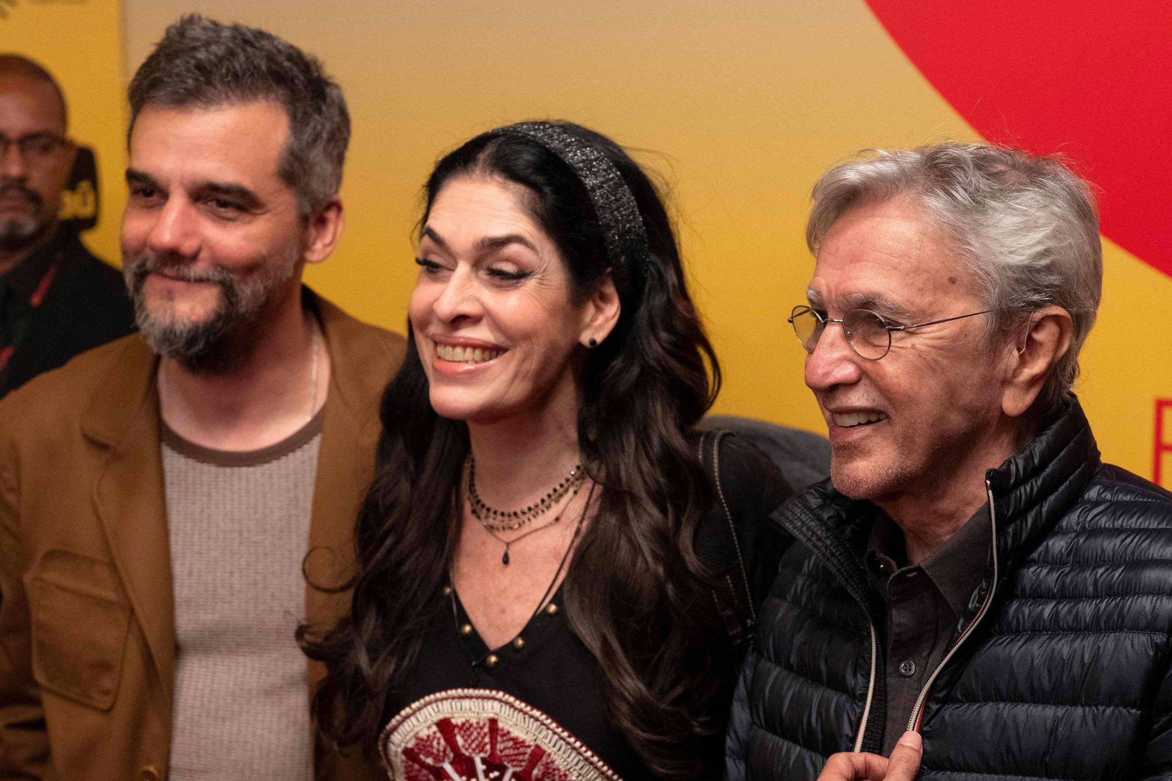 Relator quer remuneração a músicos no PL do VoD, e Paula Lavigne entra na briga