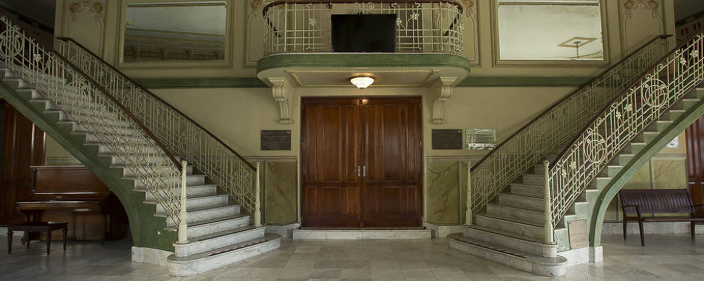 Conheça a história do Brasil por suas canções em um dos teatros mais charmosos de São Paulo