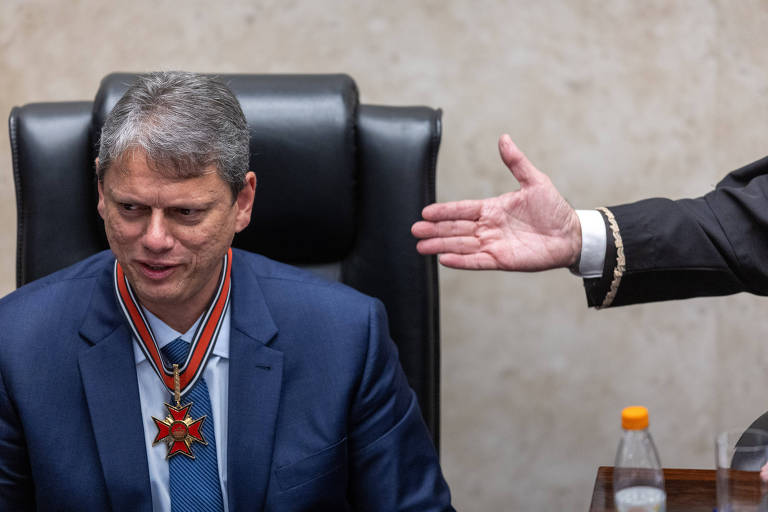 Ministro Flávio Dino em evento do STF, associado a decisão sobre transparência de emendas