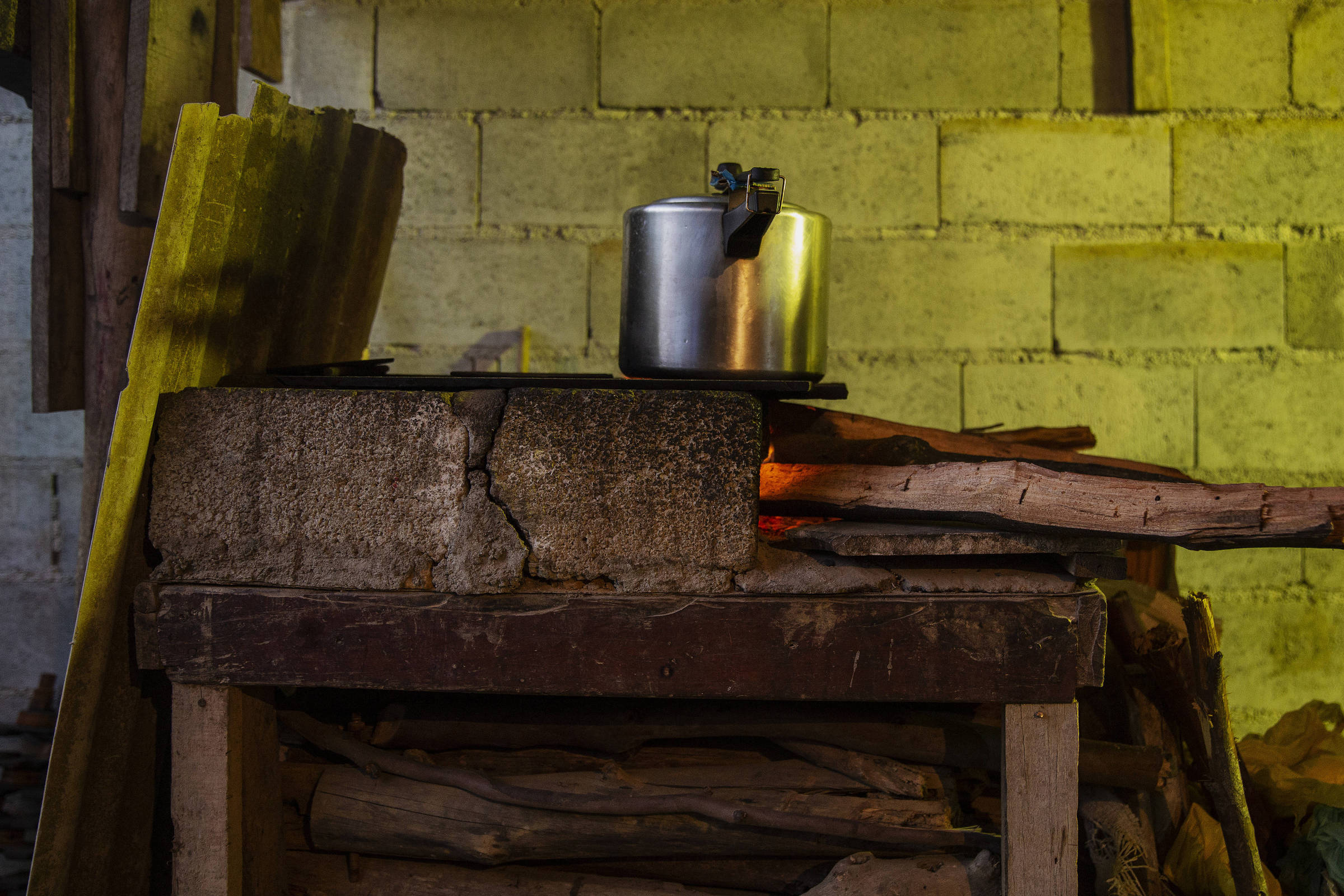 Um quarto da população brasileira vive em lares com insegurança alimentar