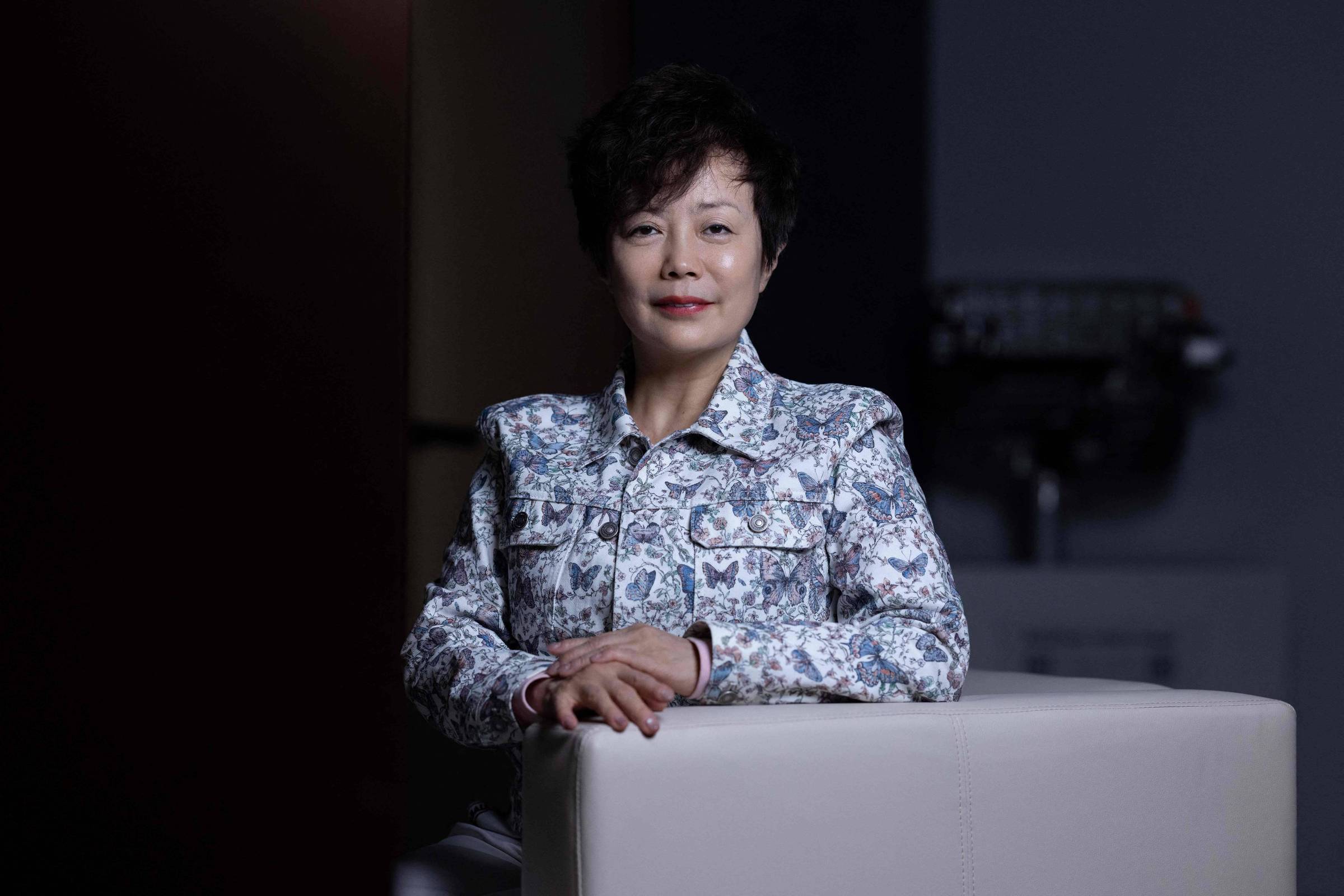 Executiva lidera expansão global da BYD e mira domínio em veículos elétricos