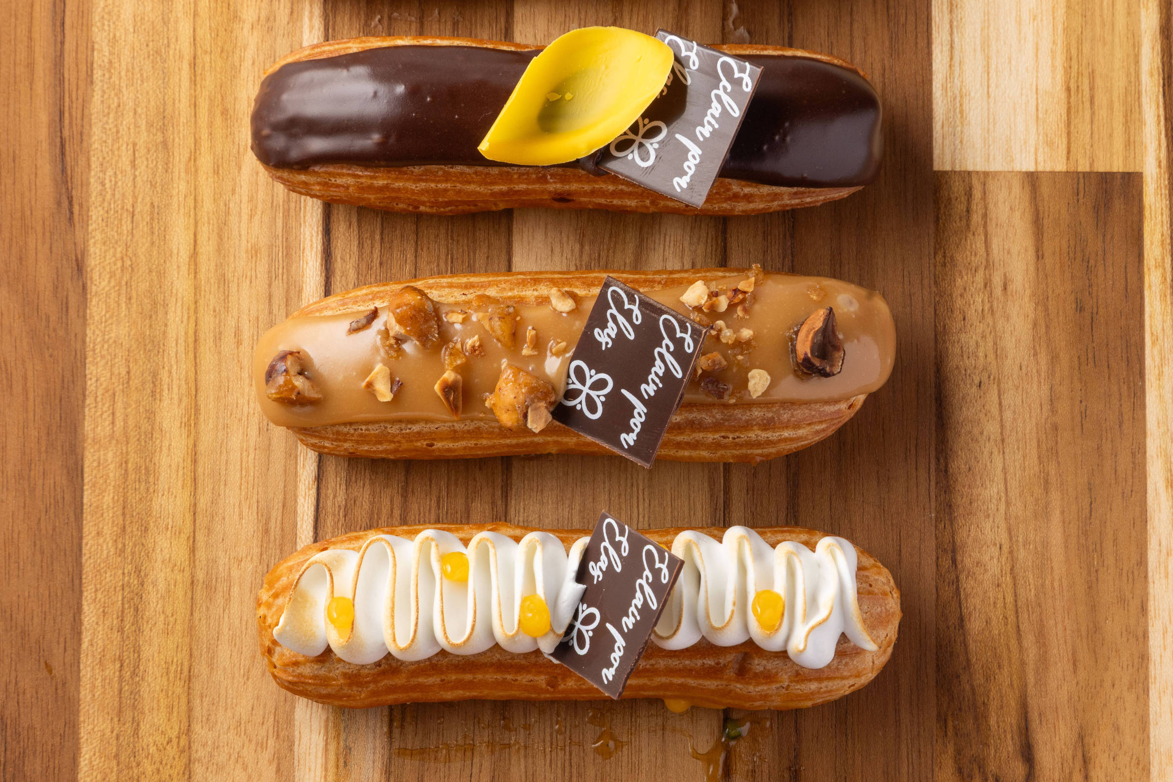 Confeitaria Dama celebra 14 anos com éclairs criadas por Carole Crema e outras chefs
