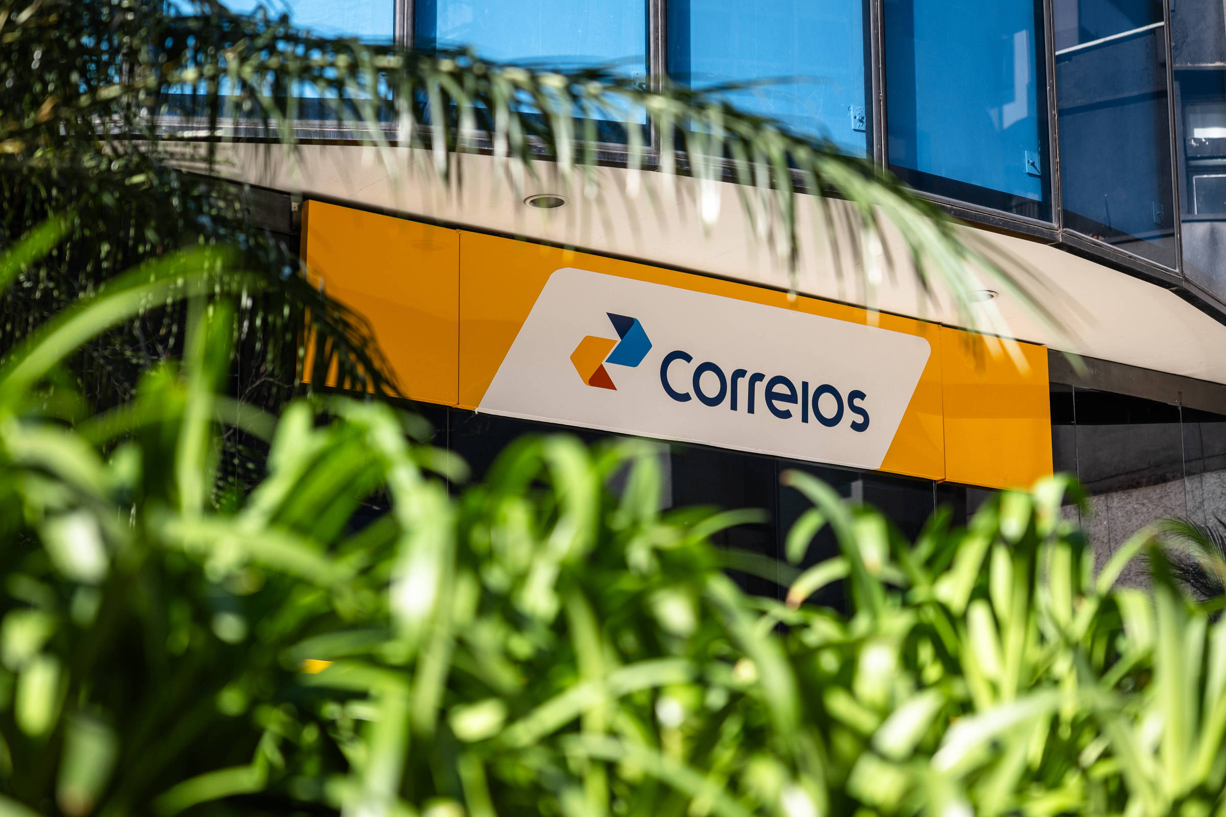 Deputado bolsonarista pede explicações aos Correios por empréstimo de R$ 20 bi