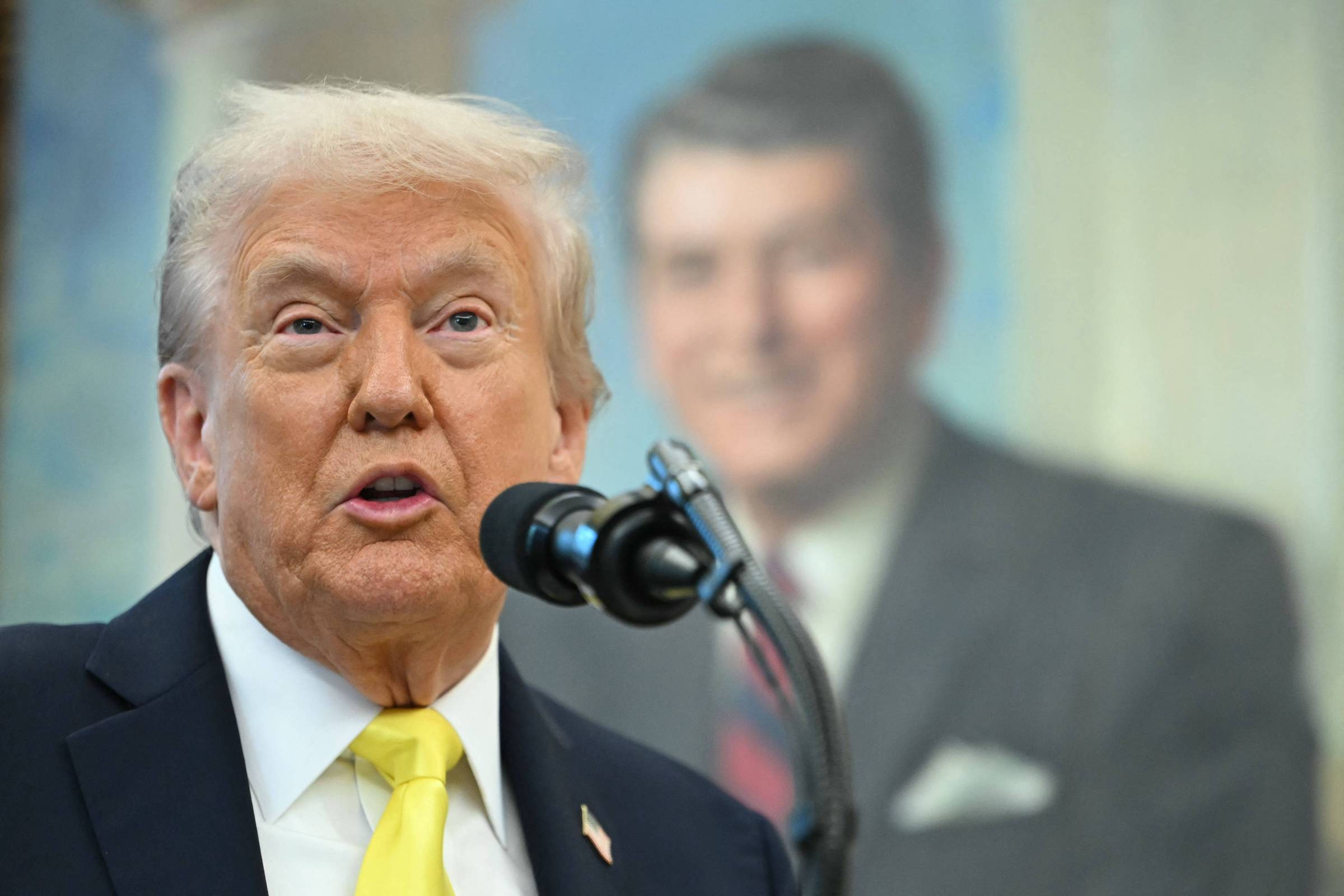 Trump une guerras às drogas e ao terror no cerco à Venezuela