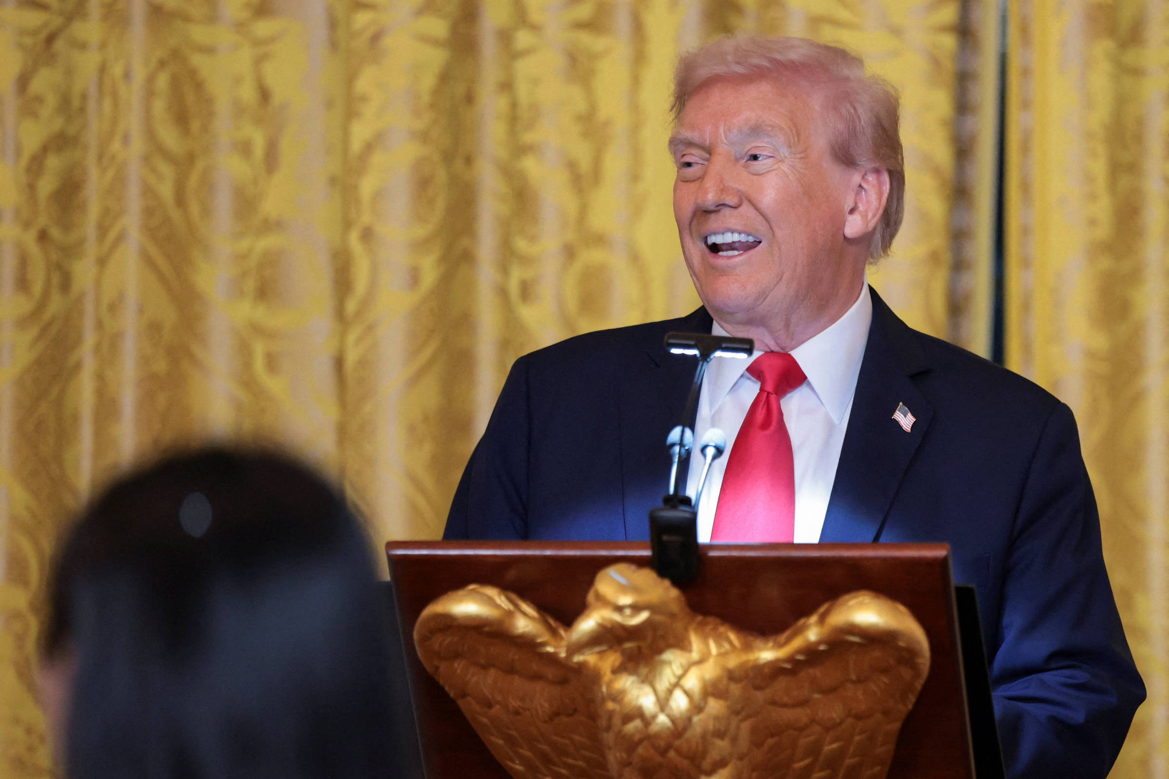 Trump quer salão de festas na Casa Branca, e empresas se comprometem a financiar