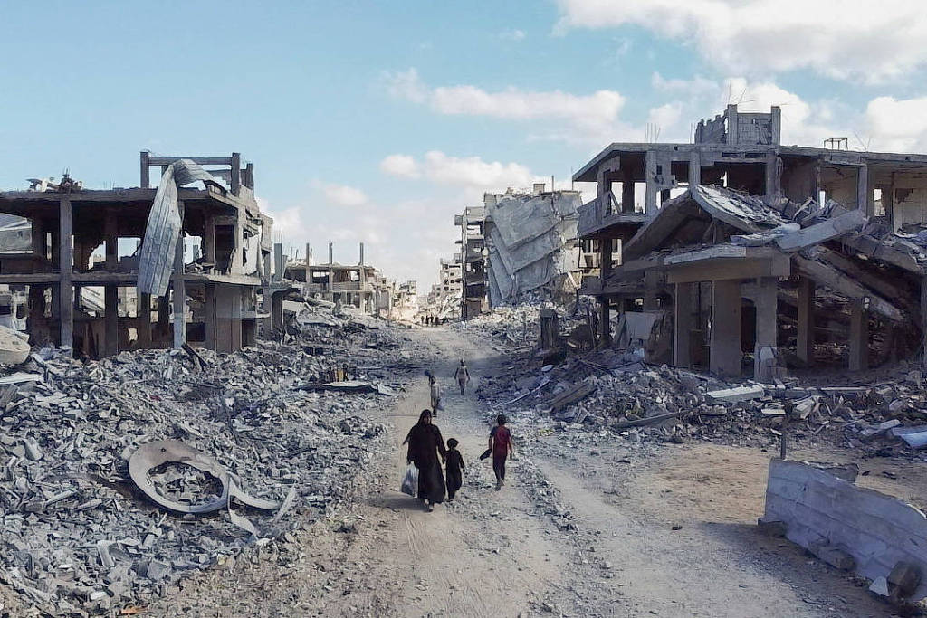 Defesa Civil de Gaza relata 9 mortes por ataque de Israel, que fala em 'ameaça suspeita'