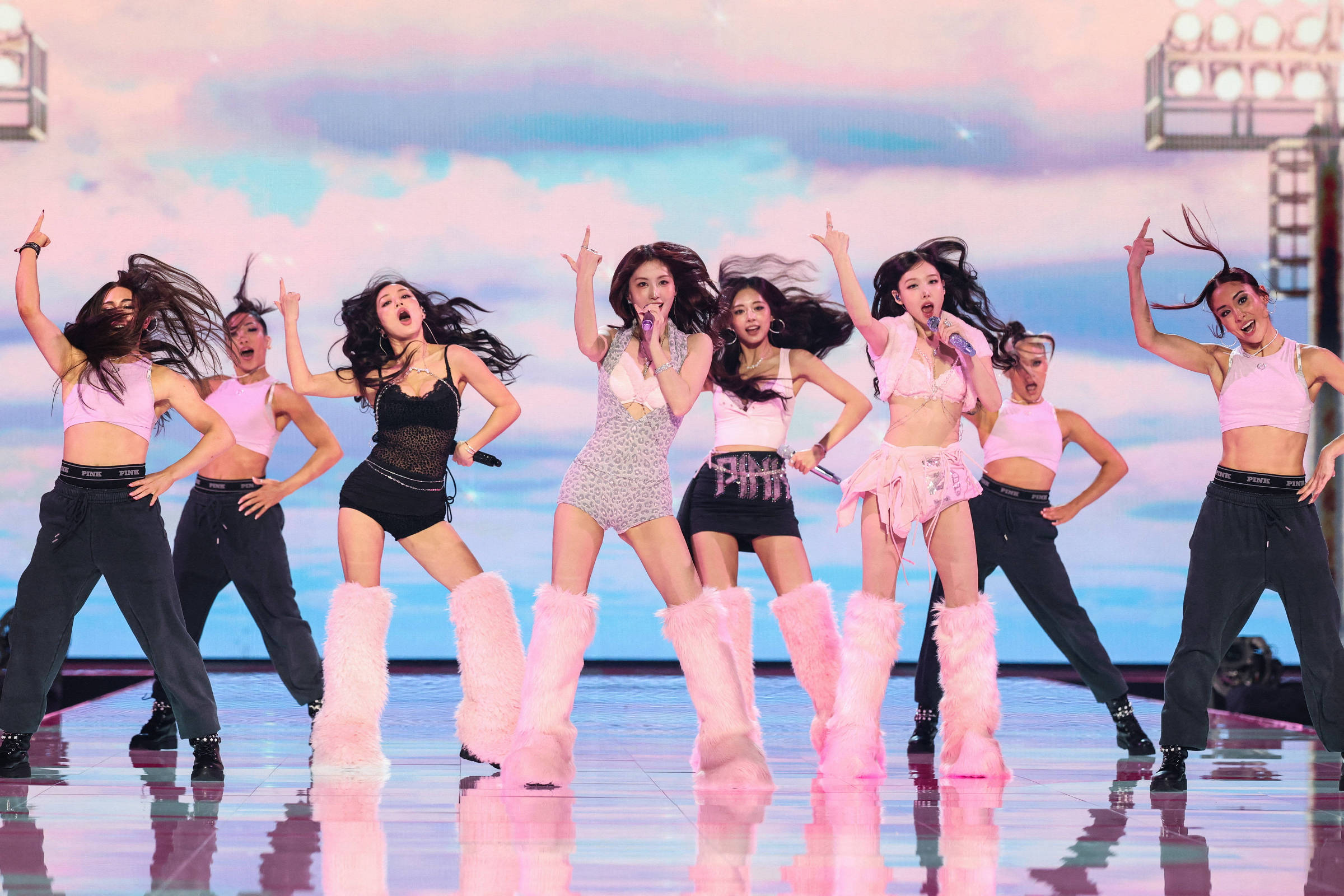 Documentário sobre o grupo de k-pop Twice chega aos cinemas dia 6 de novembro