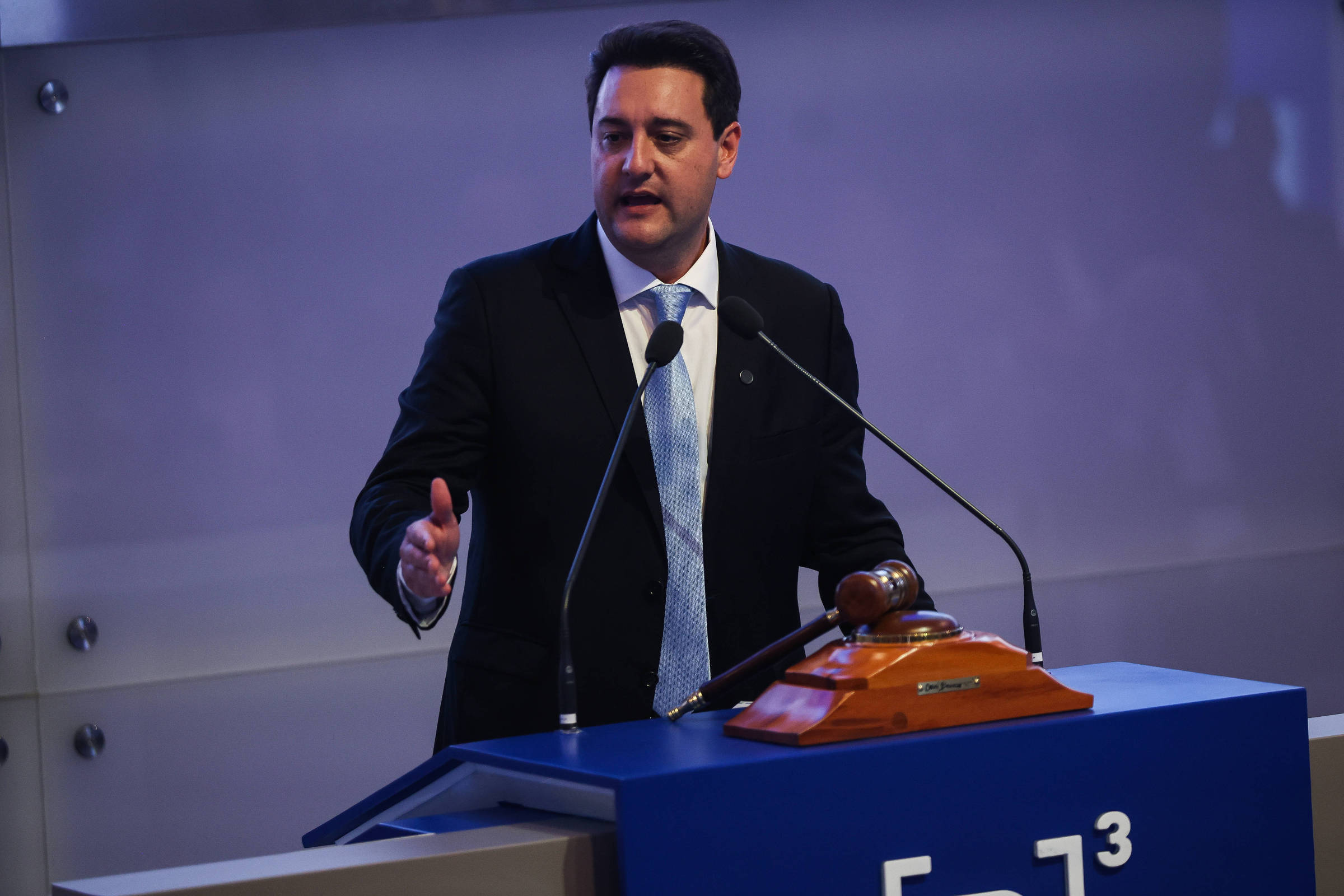 Quatro grupos vão disputar leilão de 627 km de rodovias no Paraná na quinta (23)