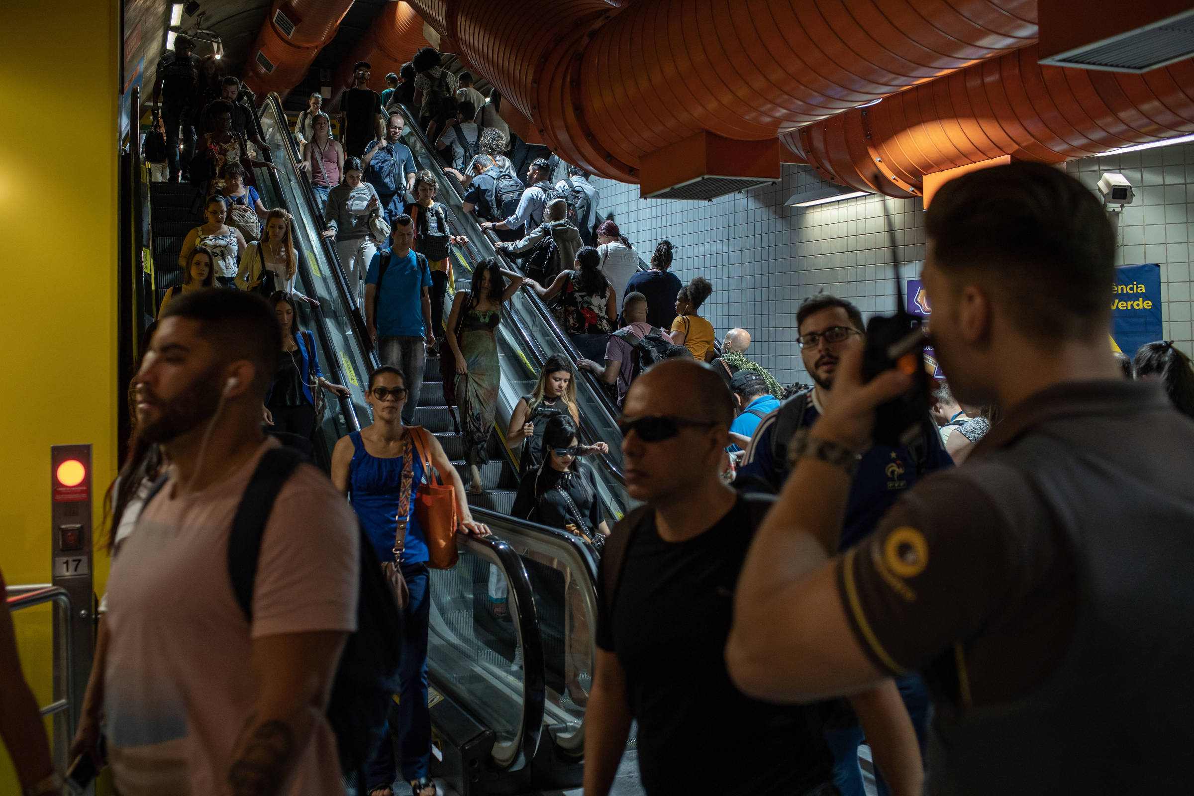 Faltou ou atrasou por causa do metrô? Veja quem pode usar atestado