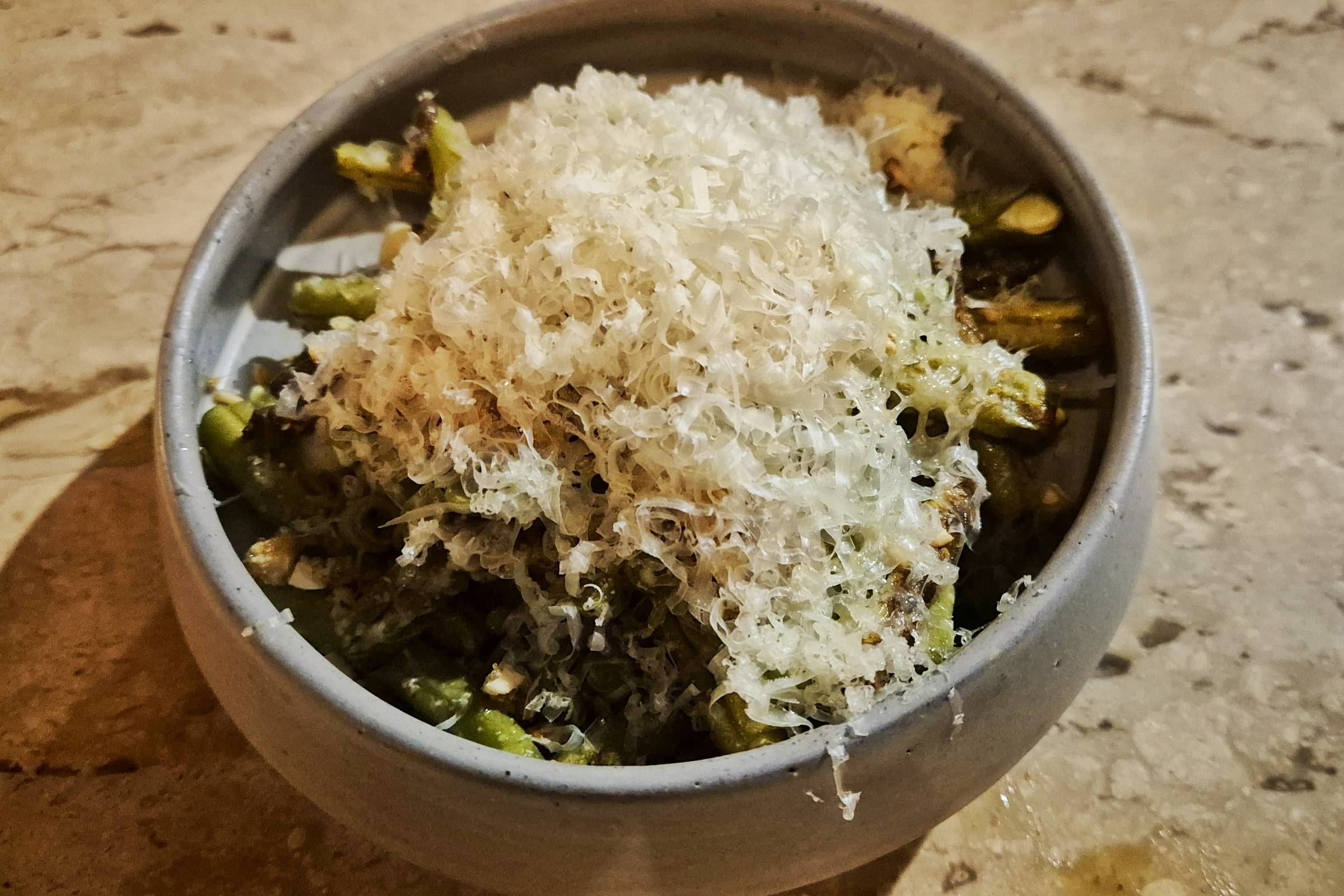 Animus atrai com toques brasileiros, mas assusta com preços do cardápio