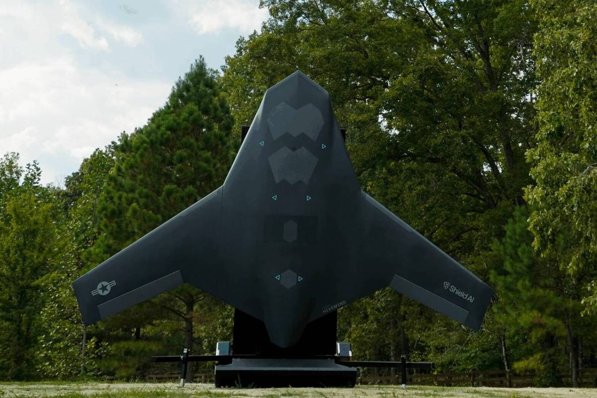 Startup americana apresenta caça guiado por inteligência artificial