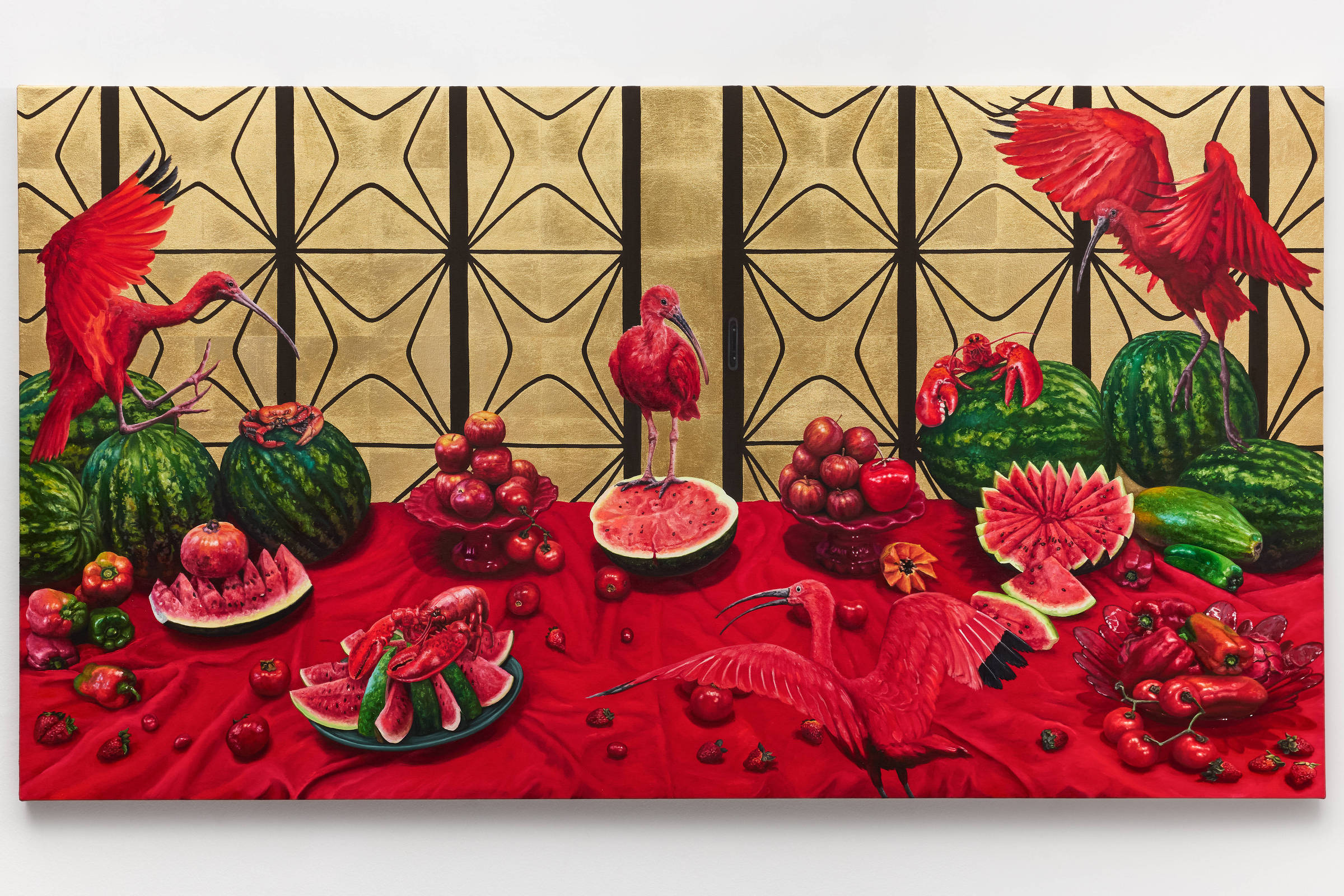 Ana Elisa Egreja eleva o banal à opulência ao usar folhas de ouro em pinturas