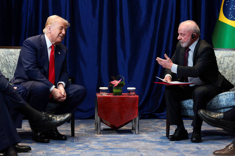 Donald Trump em reunião.
