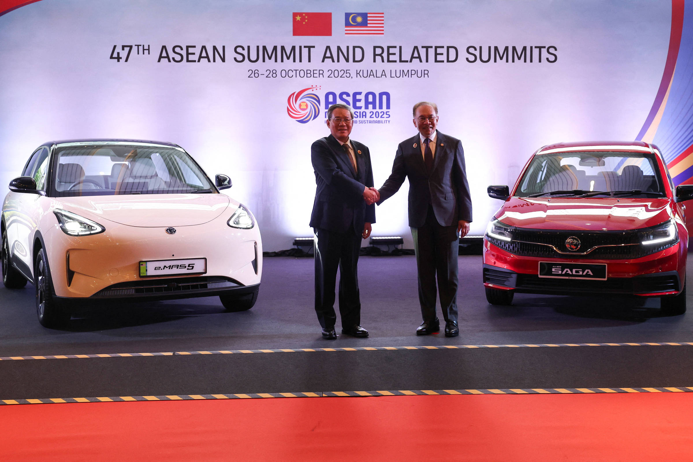 China e bloco do Sudeste Asiático assinam nova versão de pacto de livre comércio