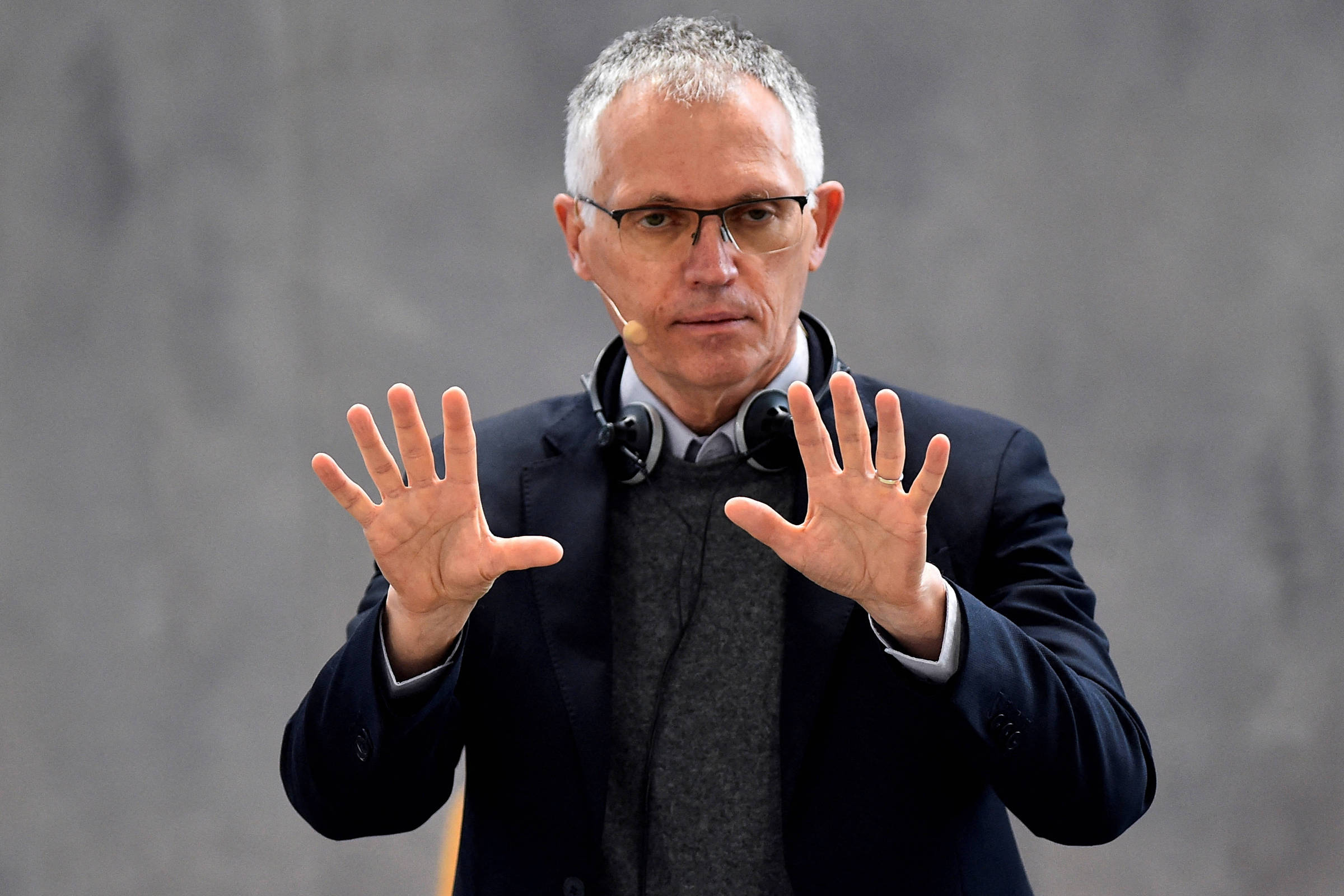 Ex-CEO da Stellantis prevê que China comprará maioria das montadoras europeias