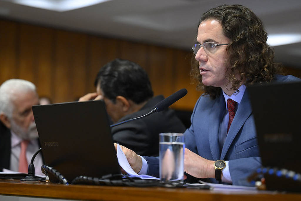 Comissão aprova projeto para combater sonegação e tornar adulteração de bebidas crime hediondo