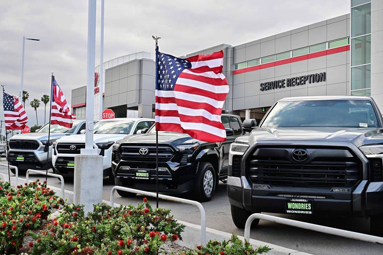 Diretor-presidente da Toyota, Hiroyuki Ueda, em evento no Japão.