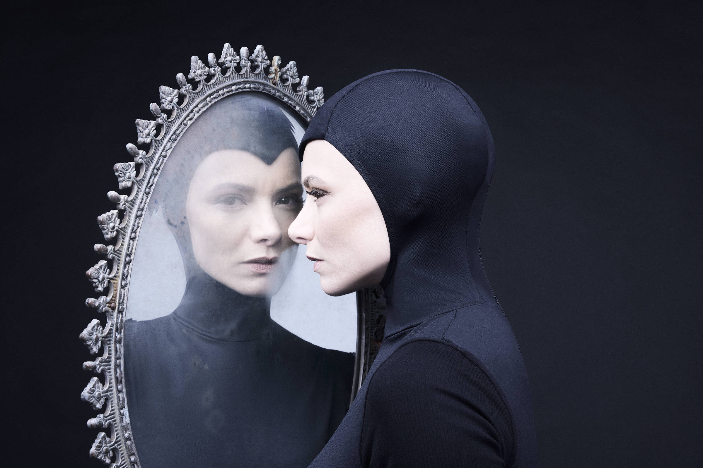 Quadrinho 'Na Sala de Espelhos', de Liv Strömquist, vira peça de teatro em São Paulo