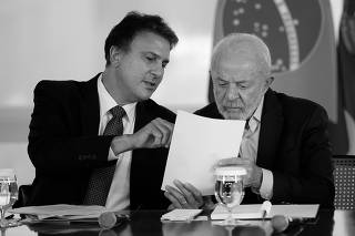 LULA E RENATO CASAGRANDE