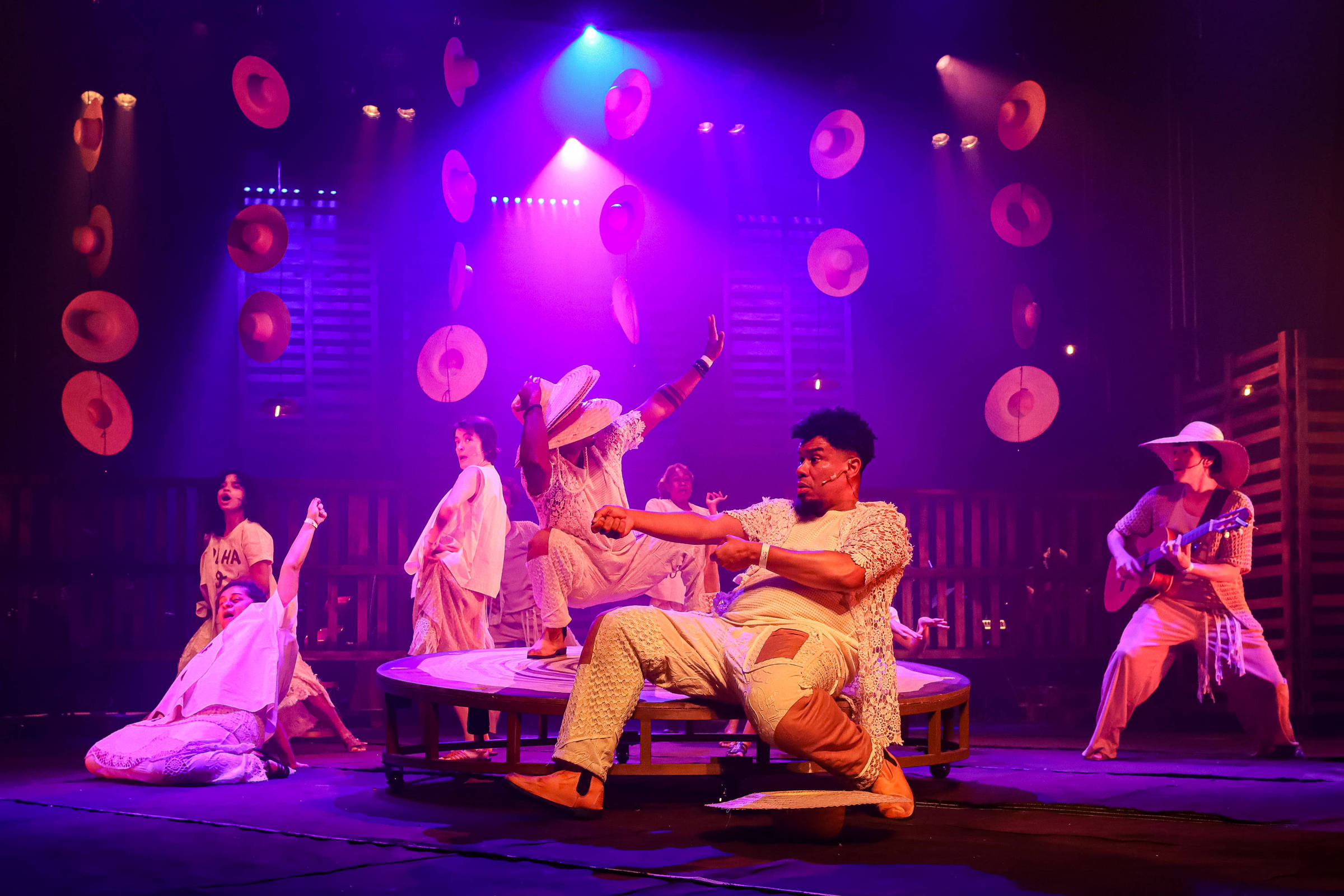 Musical 'Jeca' faz viagem lúdica a partir do álbum 'Refazenda', de Gilberto Gil