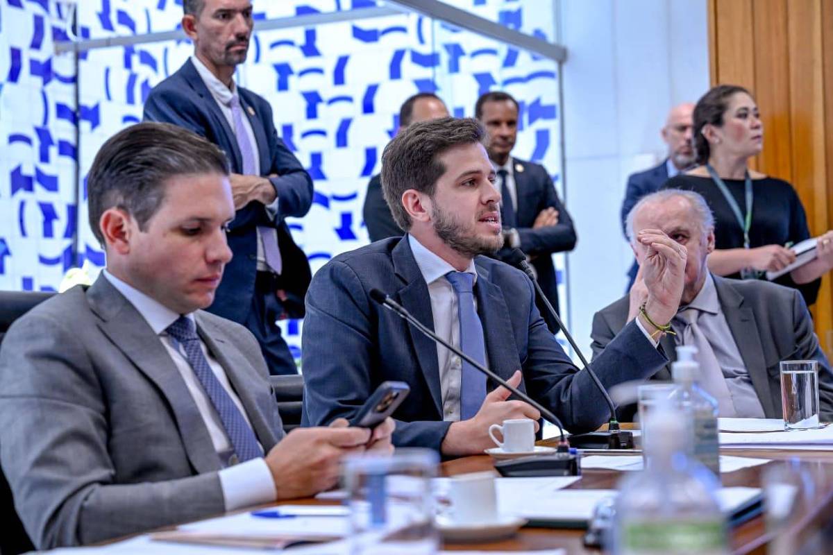 Câmara deve votar na próxima semana aumento gradual da licença-paternidade