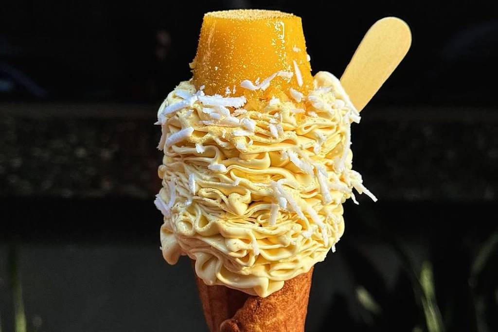 Sorvetes diferentões se espalham por SP com sabores em carbonara, azeitona e coentro