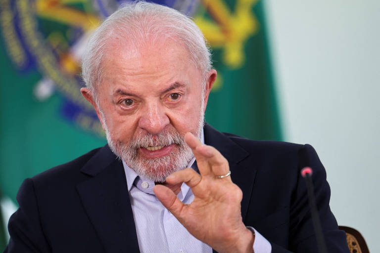 Revista Oeste publica comentário crítico de Augusto Nunes sobre título honorário recebido por Lula