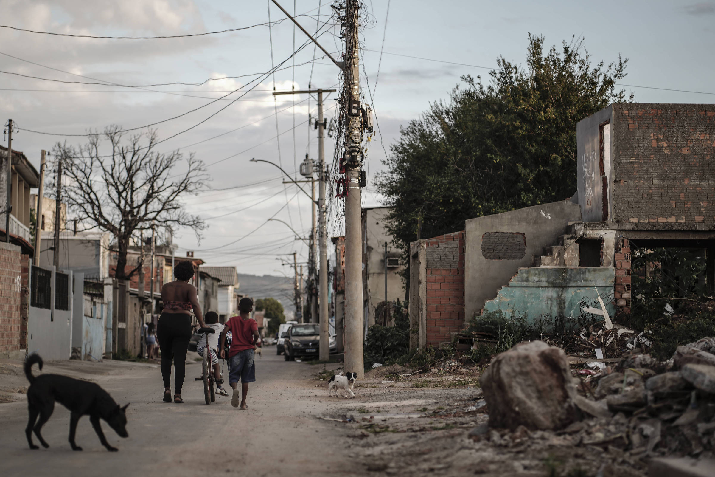 Negros e pobres são os mais afetados por eventos climáticos extremos, diz estudo