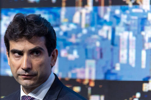 Após manutenção da Selic, analistas divergem sobre início de corte de juros