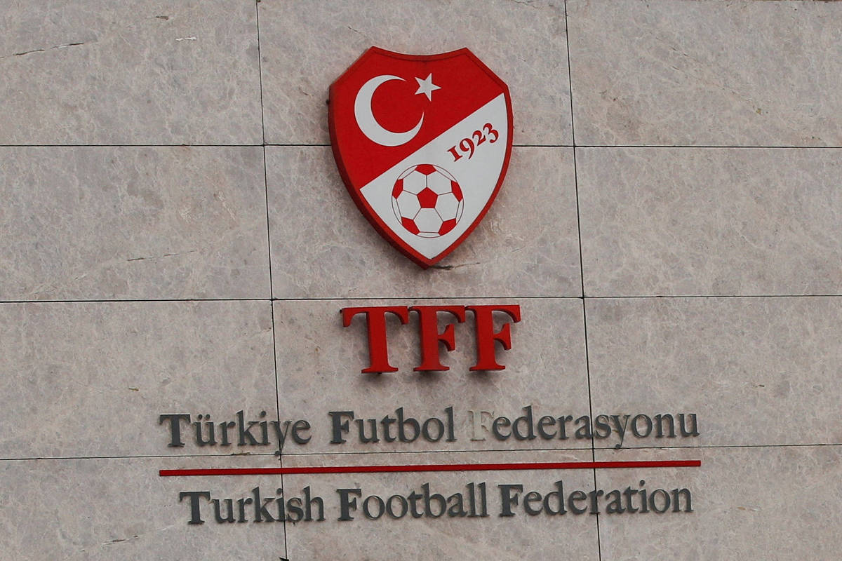 Turquia suspende 1.024 jogadores de futebol suspeitos de ligação com apostas