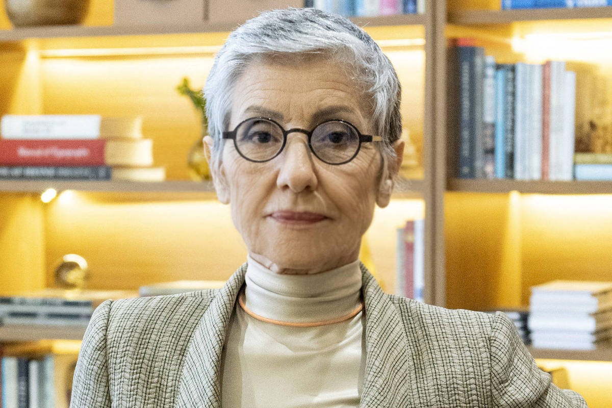 Justiça arquiva denúncia de homofobia contra Cássia Kis por entrevista em 2022