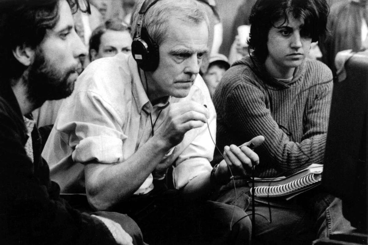 Morre Peter Watkins, diretor pioneiro e vencedor do Oscar de documentário, aos 90